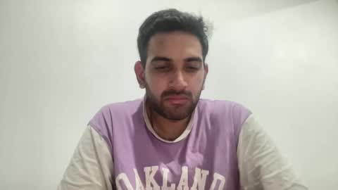 munnabobby2008 online show from 01/12/25, 10:34