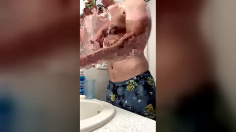 Snapshot of munoz9419 chatting on 03/30/26, 09:43 munoz9419 online show from 03/30/26, 09:43