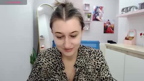 muriel_elvin online show from 10/06/25, 09:18