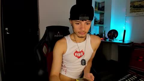 Snapshot of murielkarmesi chatting on 01/17/25, 01:56 murielkarmesi online show from 01/17/25, 01:56