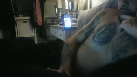 Snapshot of muscallan chatting on 09/14/25, 02:38 muscallan online show from 09/14/25, 02:38