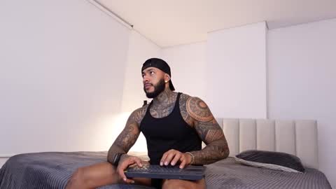 Snapshot of muscle_man19 chatting on 01/07/26, 12:46 Nick online show from 01/07/26, 12:46