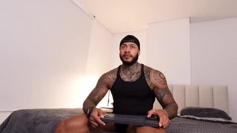 Snapshot of muscle_man19 chatting on 02/11/26, 11:26 Nick online show from 02/11/26, 11:26