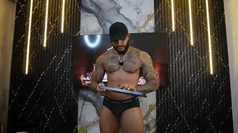 Snapshot of muscle_man19 chatting on 05/14/26, 05:14 Nick online show from 05/14/26, 05:14