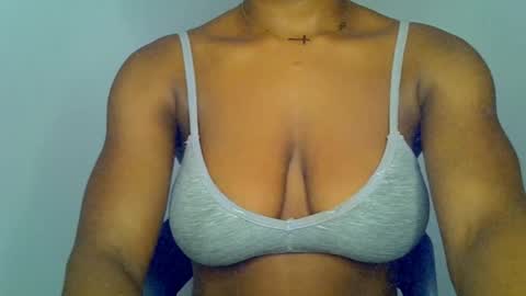 muscle_queen0 online show from 02/21/26, 08:10