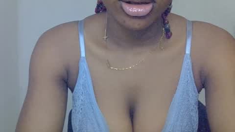 muscle_queen0 online show from 03/06/26, 10:23