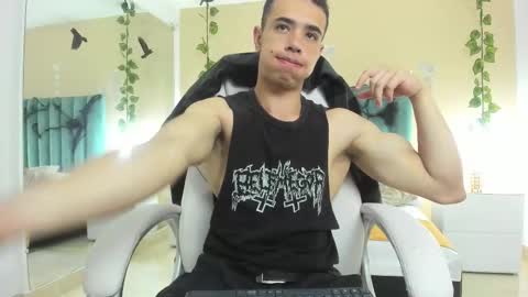 muscle scott online show from 10/30/25, 12:28