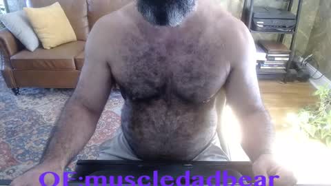 Snapshot of muscledadbear chatting on 09/21/25, 02:51 Jordan El Din online show from 09/21/25, 02:51