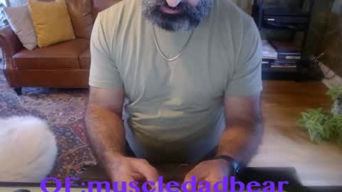 Snapshot of muscledadbear chatting on 10/09/25, 12:36 Jordan El Din online show from 10/09/25, 12:36