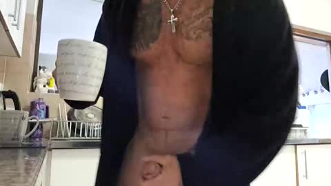 Snapshot of muscledaddy69s chatting on 05/17/26, 05:49 muscledaddy69s online show from 05/17/26, 05:49