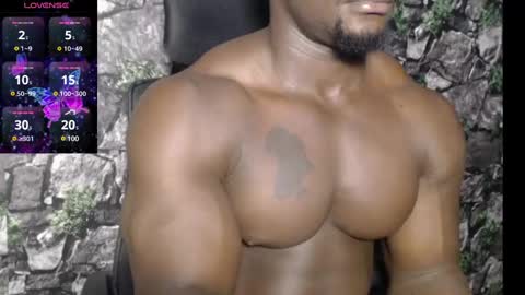 Snapshot of musclegodsammy23 chatting on 12/18/24, 06:21 musclegod23 online show from 12/18/24, 06:21