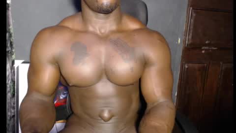 Snapshot of musclegodsammy23 chatting on 01/28/25, 12:26 musclegod23 online show from 01/28/25, 12:26