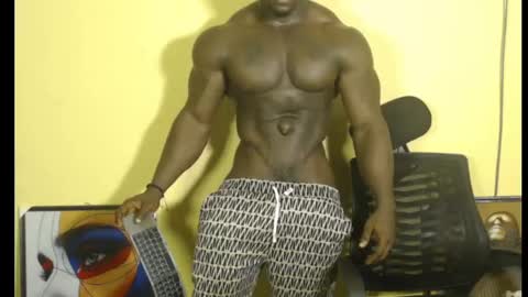 Snapshot of musclegodsammy23 chatting on 02/13/25, 04:43 musclegod23 online show from 02/13/25, 04:43