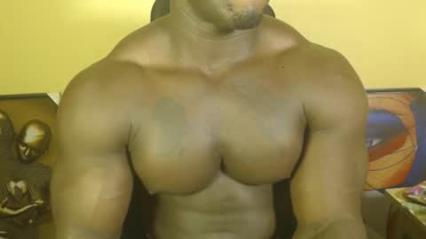 Snapshot of musclegodsammy23 chatting on 03/07/25, 11:49 musclegod23 online show from 03/07/25, 11:49