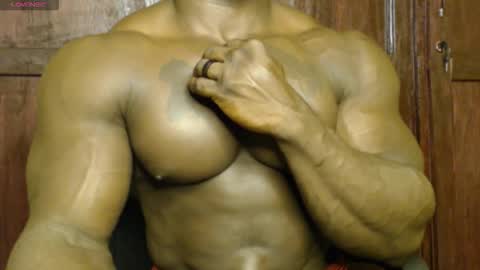 Snapshot of musclegodsammy23 chatting on 09/10/25, 11:49 musclegod23 online show from 09/10/25, 11:49