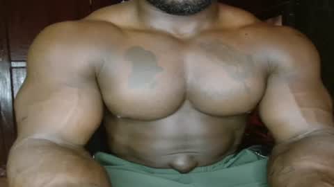 Snapshot of musclegodsammy23 chatting on 07/24/26, 10:52 musclegod23 online show from 07/24/26, 10:52