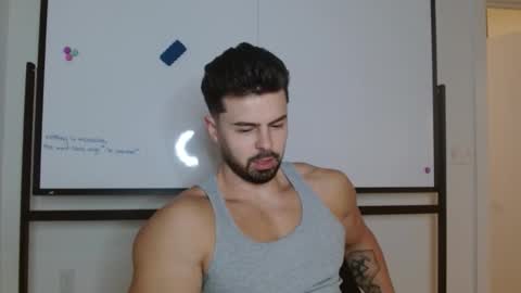 Snapshot of musclegodxx chatting on 04/06/26, 04:43 Musclegodxx online show from 04/06/26, 04:43