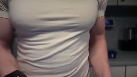 musclehair3 online show from 02/20/25, 08:14