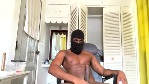 musclelover157797 online show from 10/04/25, 02:48
