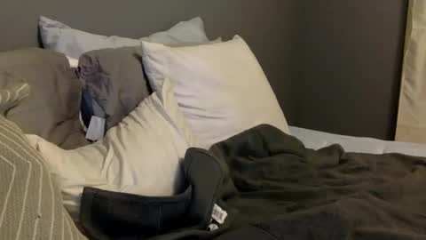 muscles4same online show from 10/26/25, 11:42