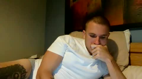 muscleshow00 online show from 12/18/25, 07:20