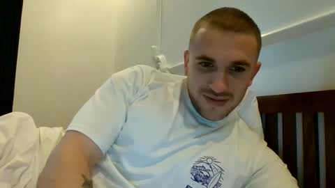 muscleshow00 online show from 02/02/26, 10:36