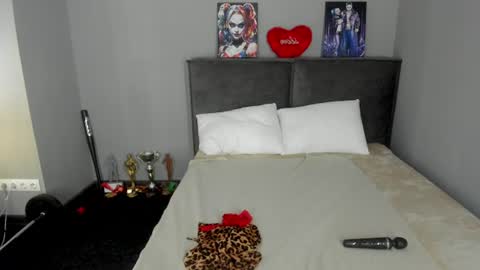 Snapshot of musclevxvbarbie chatting on 08/08/26, 02:36 Eva online show from 08/08/26, 02:36