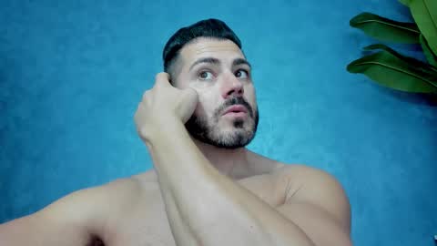 muscularmaster onlyfans online show from 10/18/25, 09:04