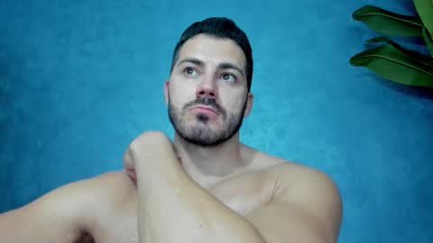 muscularmaster onlyfans online show from 10/21/25, 08:53