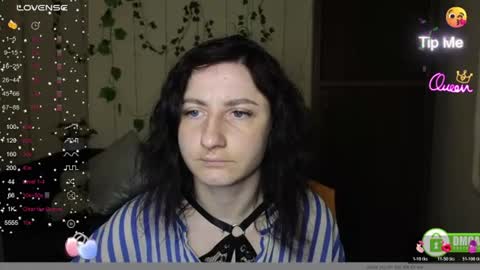 Snapshot of muse_kitty_jenia chatting on 06/18/26, 05:19 Jenya online show from 06/18/26, 05:19