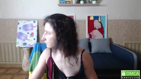 Snapshot of muse_kitty_jenia chatting on 07/05/26, 05:20 Jenya online show from 07/05/26, 05:20