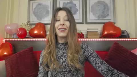 Luna  online show from 02/11/26, 09:31