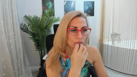 Snapshot of museofstage chatting on 02/06/25, 11:32 Diana online show from 02/06/25, 11:32