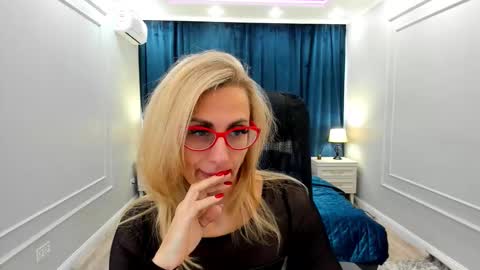 Snapshot of museofstage chatting on 02/09/25, 11:47 Diana online show from 02/09/25, 11:47