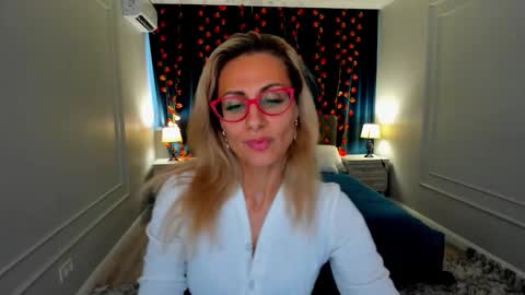 Diana online show from 11/18/25, 12:31