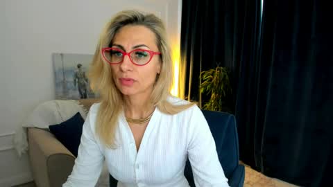 Diana online show from 04/08/26, 11:32