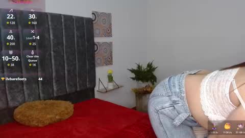 Snapshot of mushi_ chatting on 11/15/25, 04:03 mushi_ online show from 11/15/25, 04:03