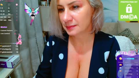 Snapshot of music_fairy chatting on 12/29/24, 03:24 Lana online show from 12/29/24, 03:24