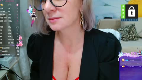 Snapshot of music_fairy chatting on 01/22/25, 12:38 Lana online show from 01/22/25, 12:38