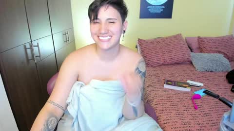 VALENTINA Luna  online show from 01/12/25, 05:56