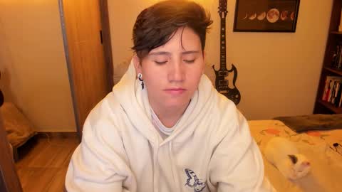 VALENTINA Luna  online show from 11/18/25, 03:45