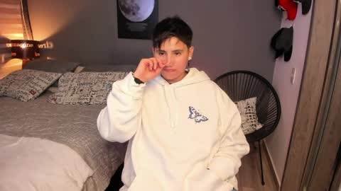 VALENTINA Luna  online show from 04/08/26, 02:33