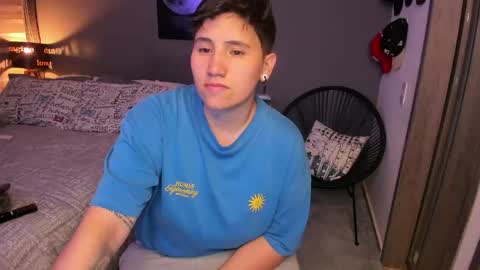 VALENTINA Luna  online show from 04/15/26, 03:57