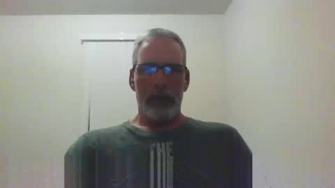 Snapshot of mustang_daddy chatting on 10/01/25, 01:22 307MountainMan online show from 10/01/25, 01:22