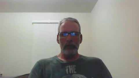 Snapshot of mustang_daddy chatting on 10/03/25, 01:46 307MountainMan online show from 10/03/25, 01:46
