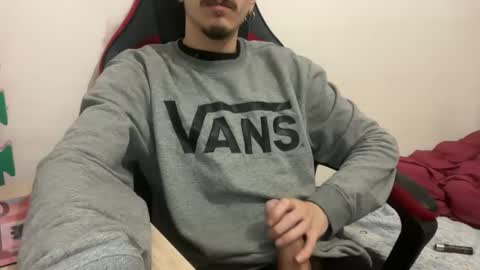 Snapshot of muupp69 chatting on 12/24/24, 12:11 muupp69 online show from 12/24/24, 12:11