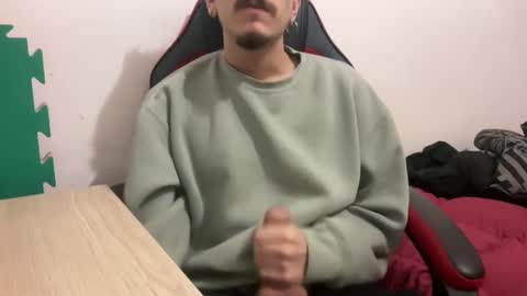 Snapshot of muupp69 chatting on 12/31/24, 01:52 muupp69 online show from 12/31/24, 01:52