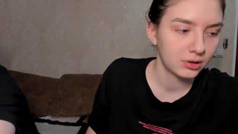 cute couple online show from 02/18/26, 07:54