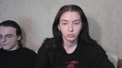 cute couple online show from 04/03/26, 12:36