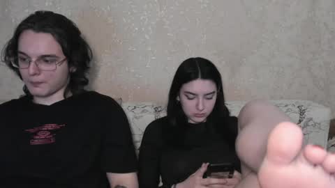 cute couple online show from 04/07/26, 03:45